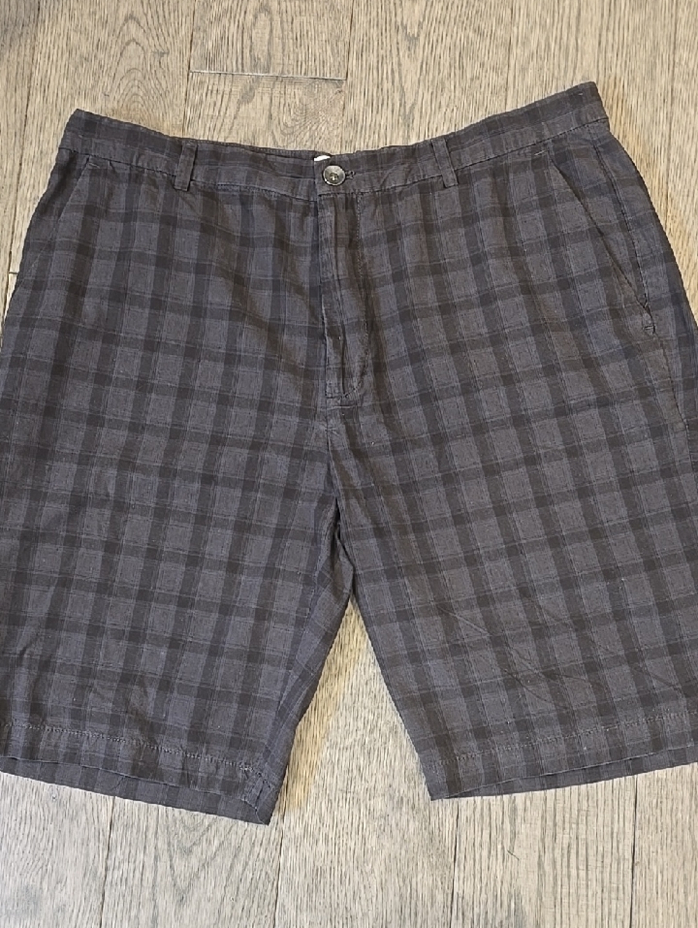 CALVIN KLEIN CHECKERD SHORTS